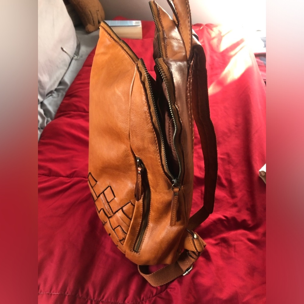 Leather backpack - Picture 11 of 11